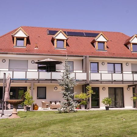 Maison D'Hotes Sainte Hune Appartements Юнавир Экстерьер фото